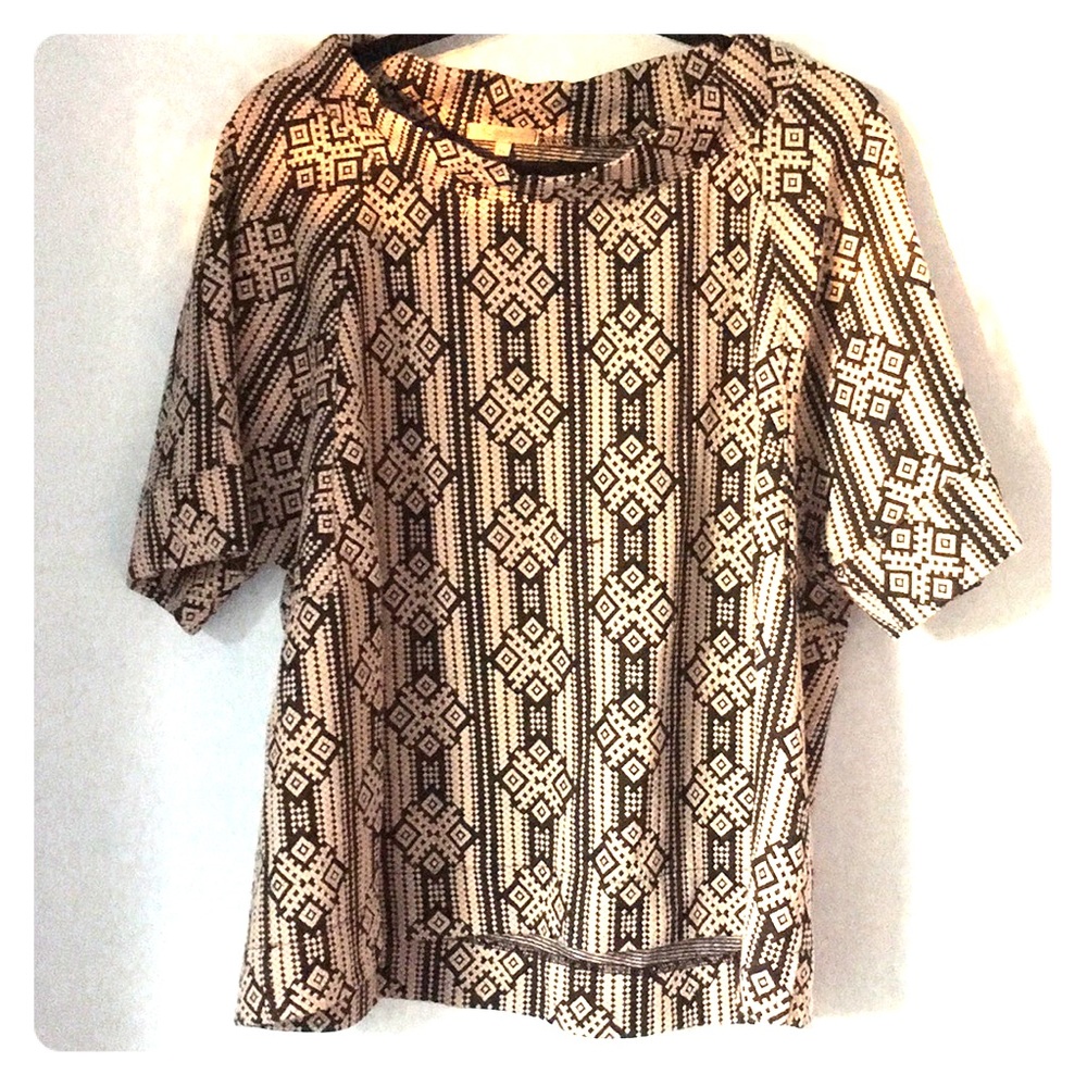 XL Bordeaux Dressy Wide Neck Shirt